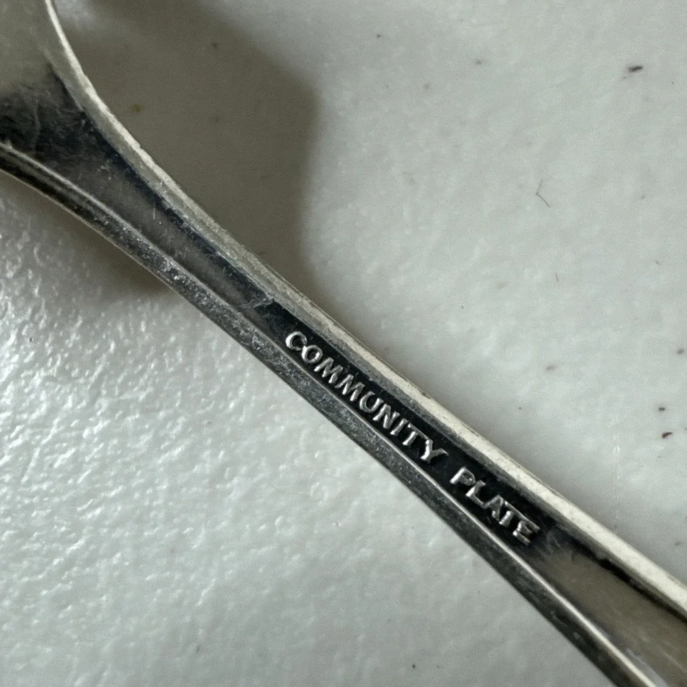 Lot 6 Oneida Community Adam Salad Forks‎ 6 1/8